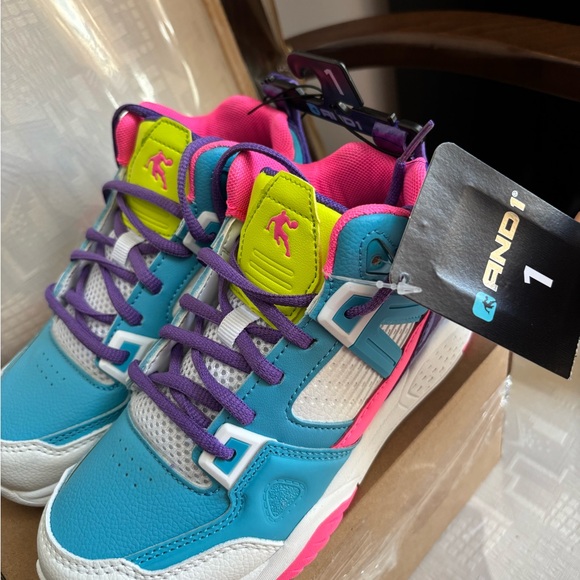 AND1 BB Multi color sneaker ,youth size 1 , BNWT in box - Picture 6 of 9